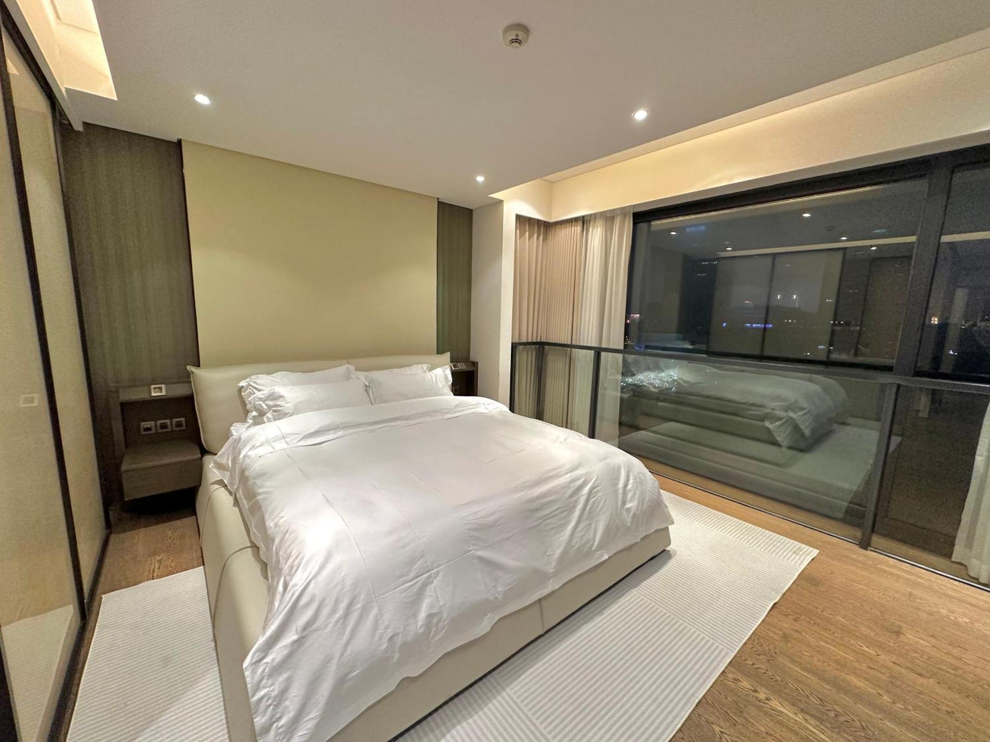 Zhome-Deplex Luxury Apartment-Near The Bund Шанхай Екстер'єр фото